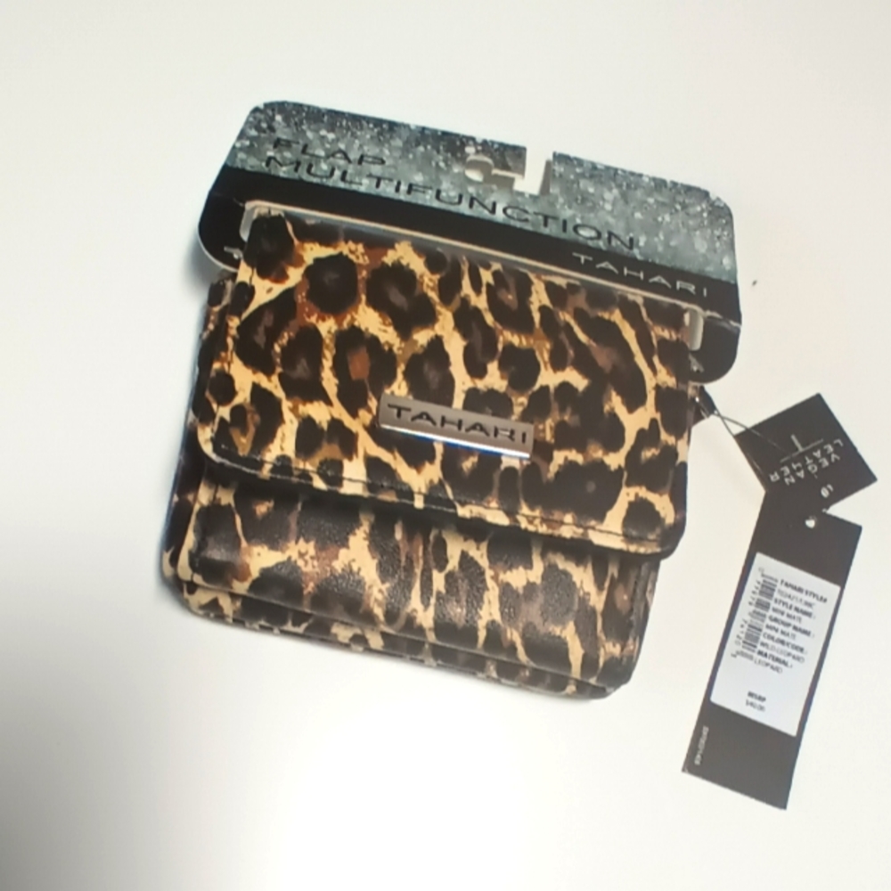 Tahari Wallet